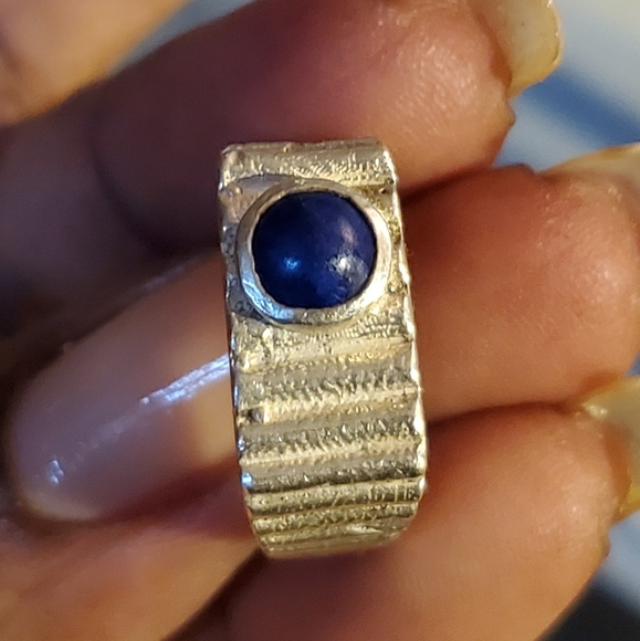 Vintage Sterling Band with Lapis Stone - Picture 3 of 7